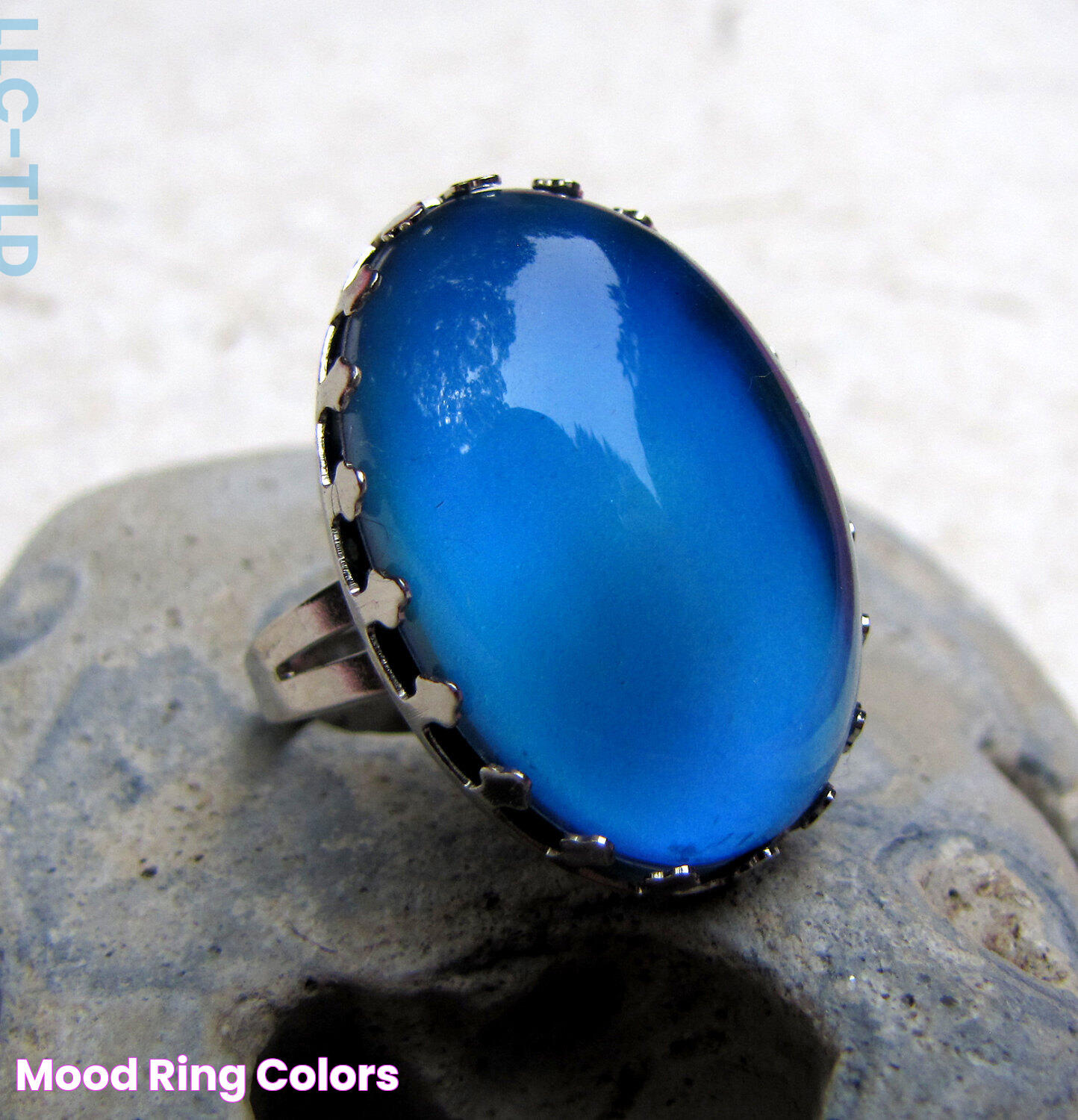 All About Mood Ring Colors: Meaning, Science, And History