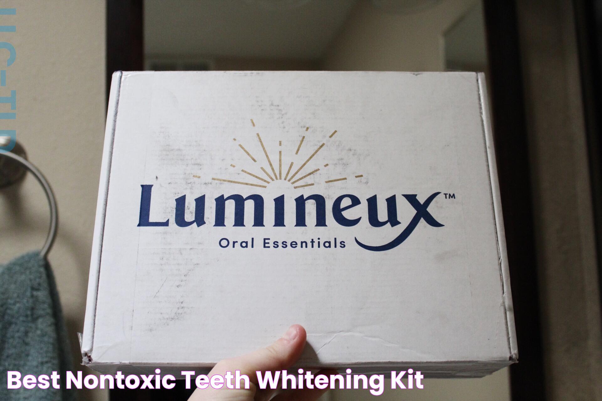 Ultimate Guide To The Best Non-Toxic Teeth Whitening Solutions